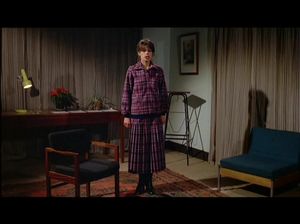 Начинающие актрисы раздеваются догола на кастинге