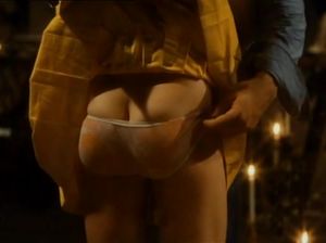 Парень раздел красотку во время танца и трахнул ее