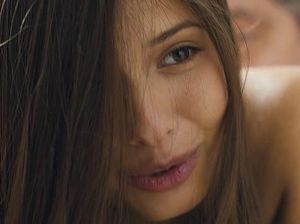 Девочка сосет член и трахается со зрелым мужчиной