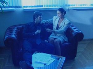 Красотка решила отвлечь мужа от работы