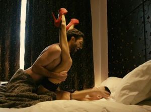 Агент недвижимости показал квартиру