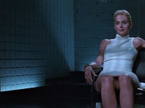 Роковая блондинка соблазняет детективов