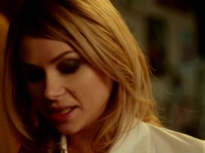 Отжарил Настю Задорожную в шумном баре