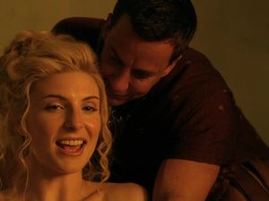 Римлянке устроили свидание с рабом в маске