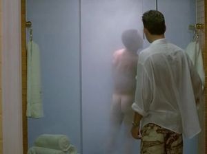 Кевин Бейкон засветил свой член