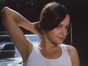 Учитель трахает хорошенькую школьницу в машине