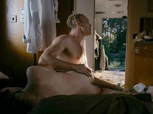 Грубый секс русской парочки в стареньком трейлере