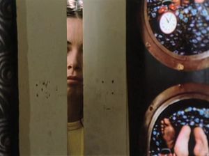 Старый хрен в публичном доме выбрал студентку для секса