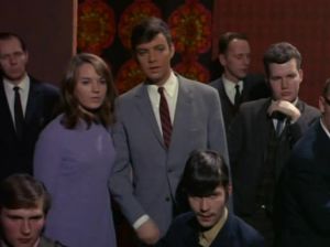 Публичная порка финской женщины