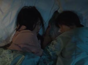 Трогательный нежный первый секс двух японских девушек