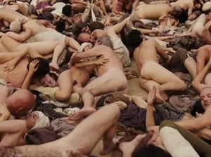 Тысячи людей сходят с ума от похоти