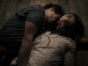 Женщина отрезала себе клитор (сцена из запрещенного фильма)