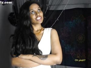 Сочная индианка показала свои прелести