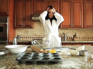 Парнишка оттрахал свою грудастую мачеху