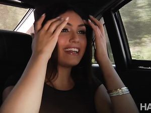 Крутой анальный секс с брюнеткой Кайли