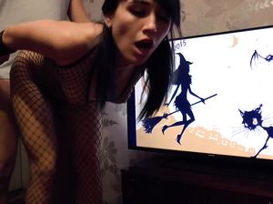 Чертовка снялась в горячем домашнем порно