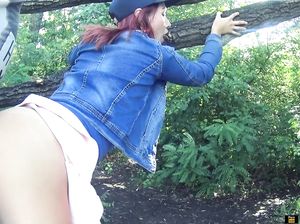 Русская пара трахается в общественном парке